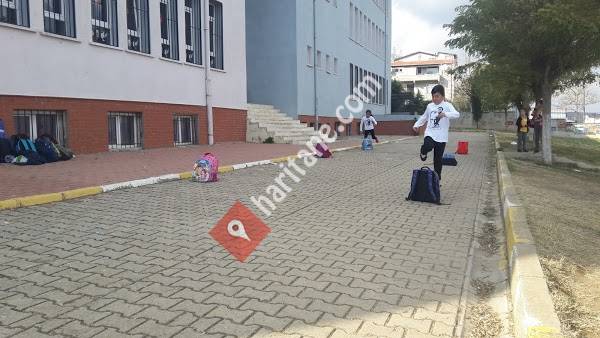 80. Yıl Cumhuriyet İlköğretim Okulu