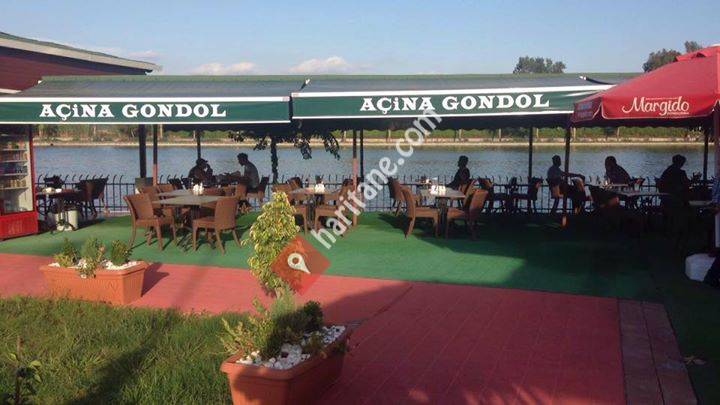 Açina Gondol Cafe & Restaurant