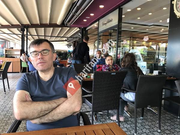 Altınbaşak Unlu Mamüller & Cafe