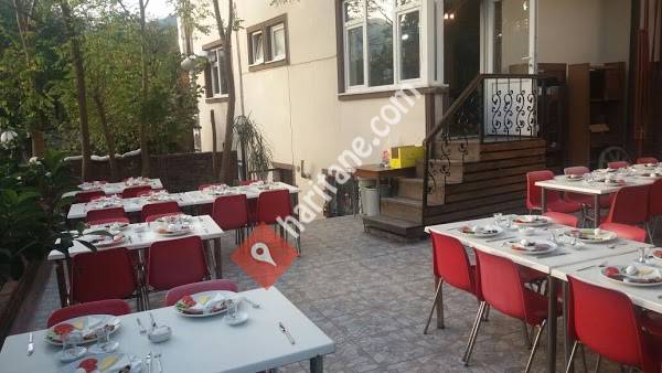 Aşiyan Cafe Bahçe & Pasaport Pizza