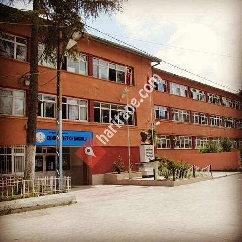 Bafra Cumhuriyet Ortaokulu