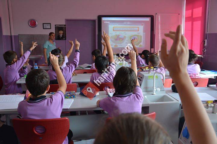 Biga Cumhuriyet İlk/ Ortaokulu