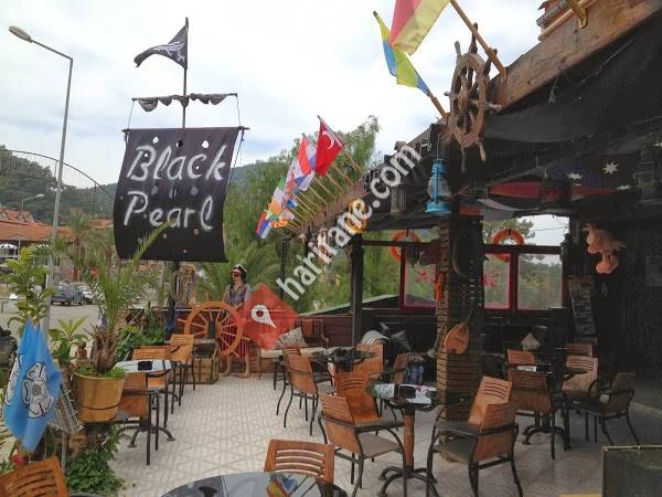 Black Pearl cafe & Bar