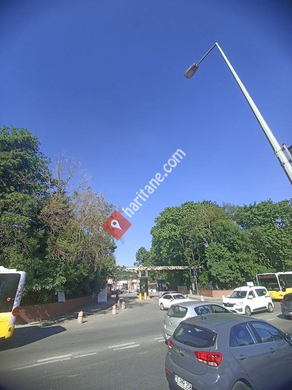Bo azi i niversitesi Anadolu Hisar Kamp s Giri Kap s Beykoz