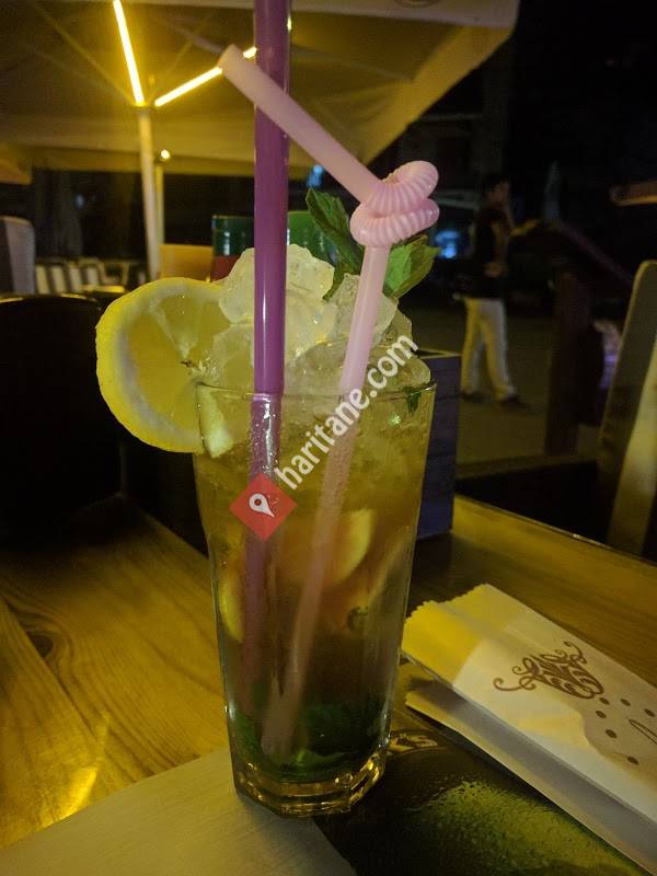 Carob Restaurant & Bar