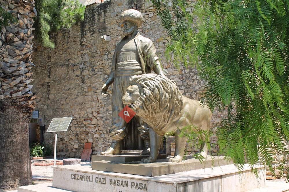 Cezayerli Gazi Hasan Paşa Anıtı