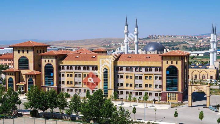 Çorum Belediyesi Prof. Dr. Hayreddin Karaman Anadolu İmam Hatip Lisesi