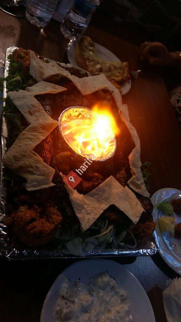 Cuma Usta Pide Kebap Döner Salonu