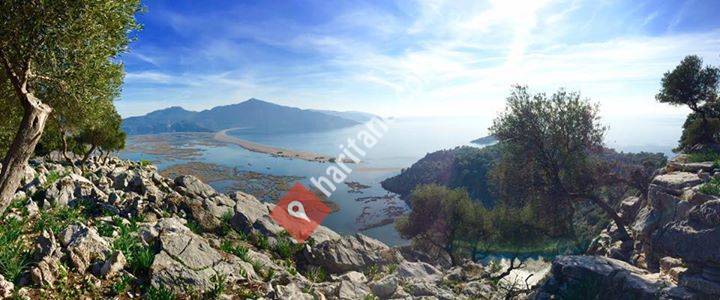 Dalyan Olive Lounge Boat - Ali & Hannah