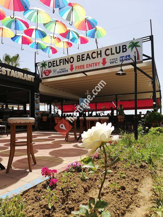 Delfino Beach Club