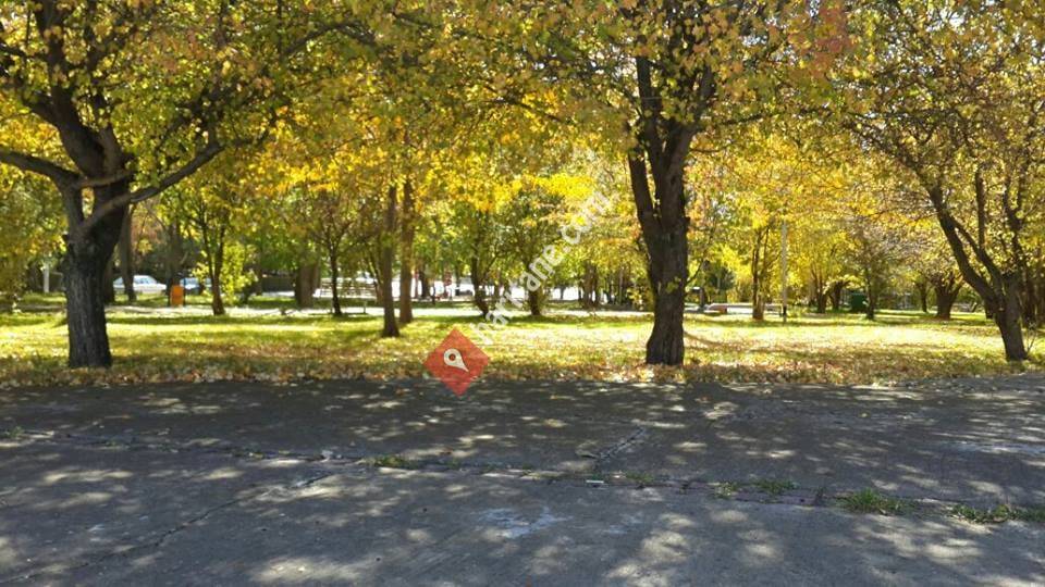 Etimesgut Belediyesi Cemil Meriç Parkı