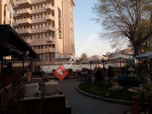Fatih Belediyesi Şehit Mehmet Çetin Kaya Parkı