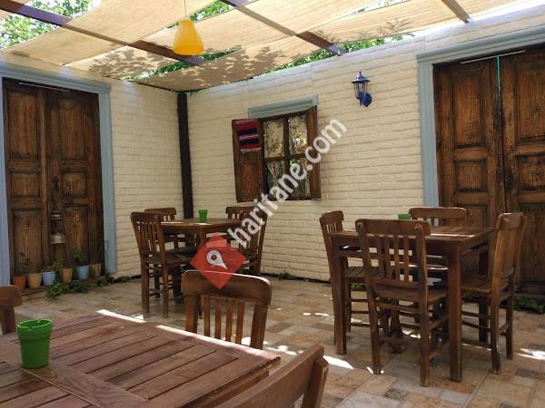 Gençlik Kır Bahçesi