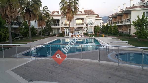 Golden Life-Blue Green Residence