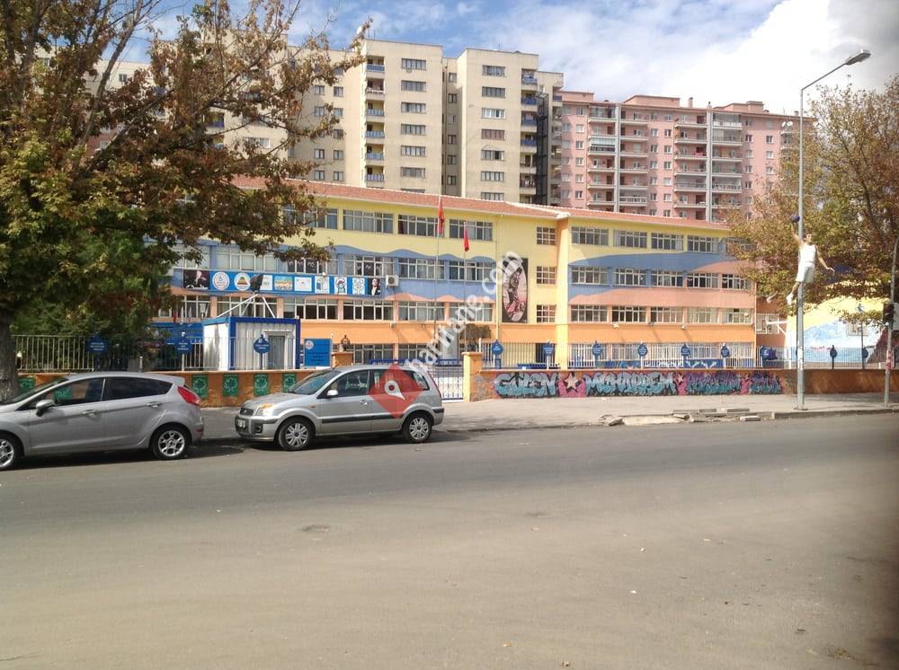 Gülen Muharrem Pakoğlu İlköğretim Okulu