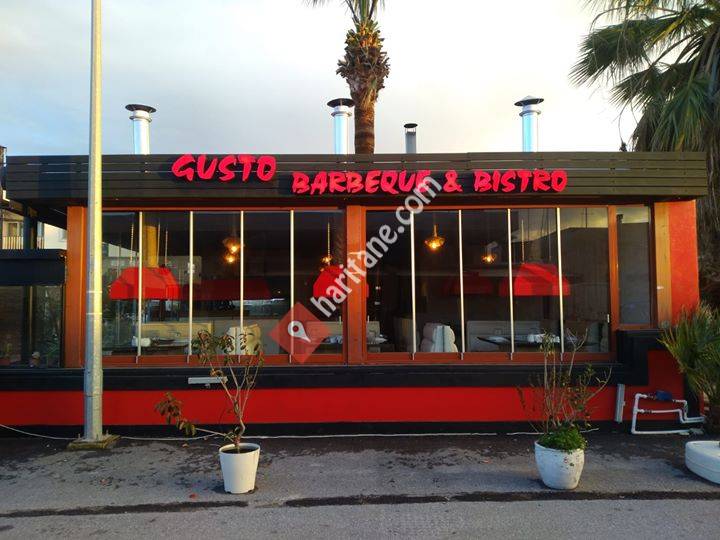 GUSTO barbeque  & bistro