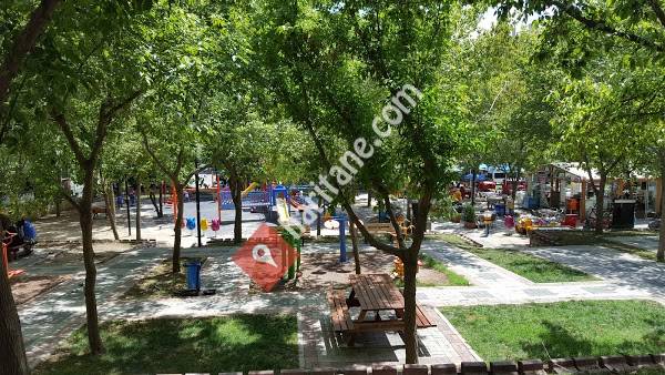 İbrahim Candemir Parkı