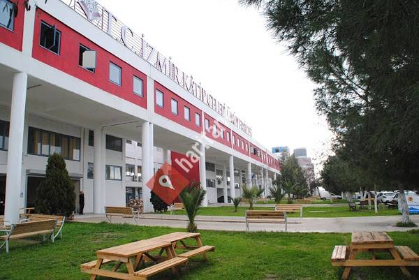 İzmir Kâtip Çelebi Üniversitesi
