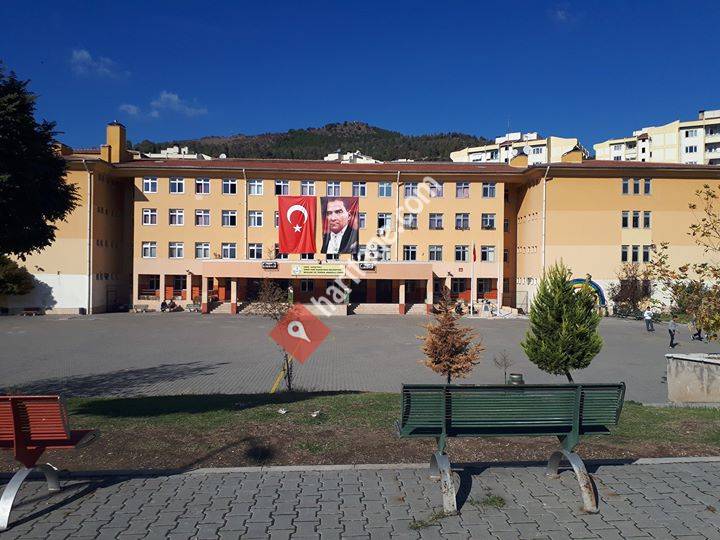 İzmir TOKİ Karşıyaka Belediyesi Çok Programlı Anadolu Lisesi