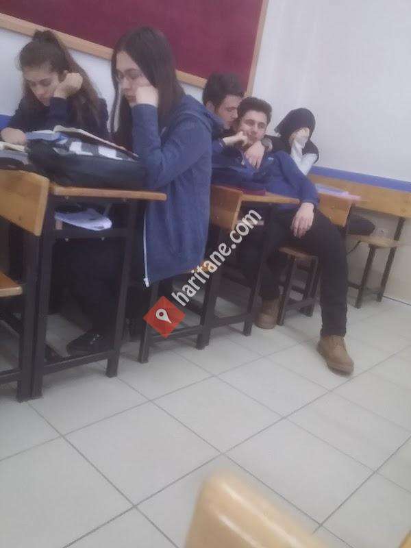 İzzet Baysal Gölyüzü Mesleki Ve Teknik Anadolu Lisesi