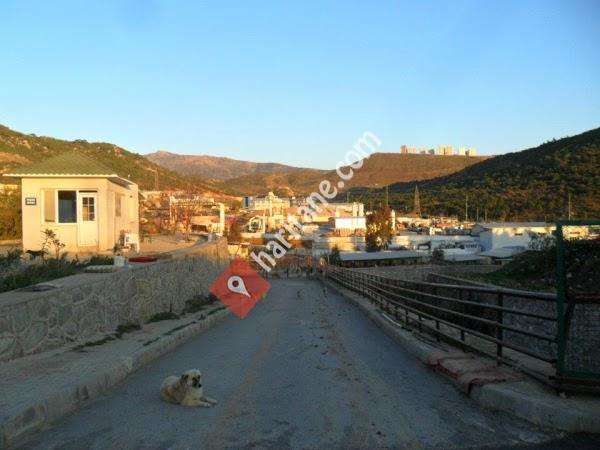 Karşıyaka Belediyesi Celal Üner Hayvan Barınağı