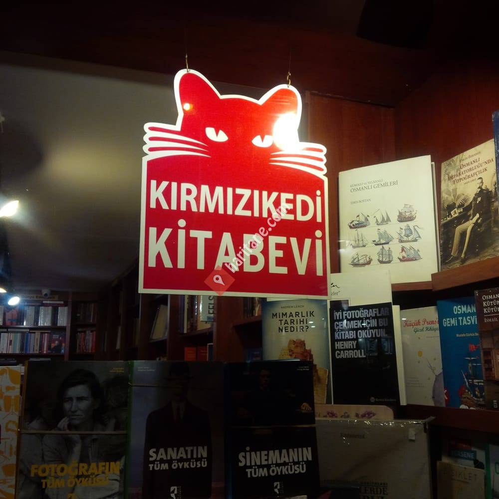 Kırmızı Kedi Kitabevi
