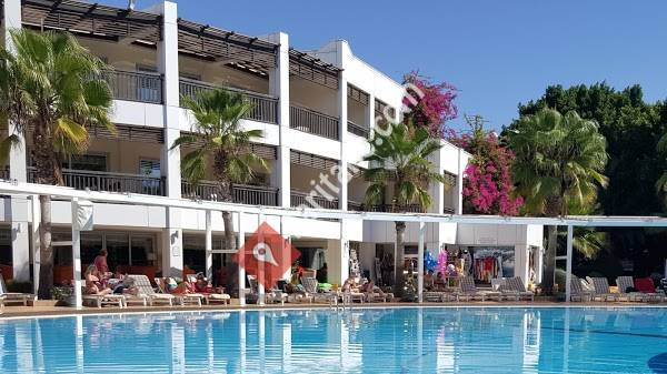 Latanya Beach Resort Hotel