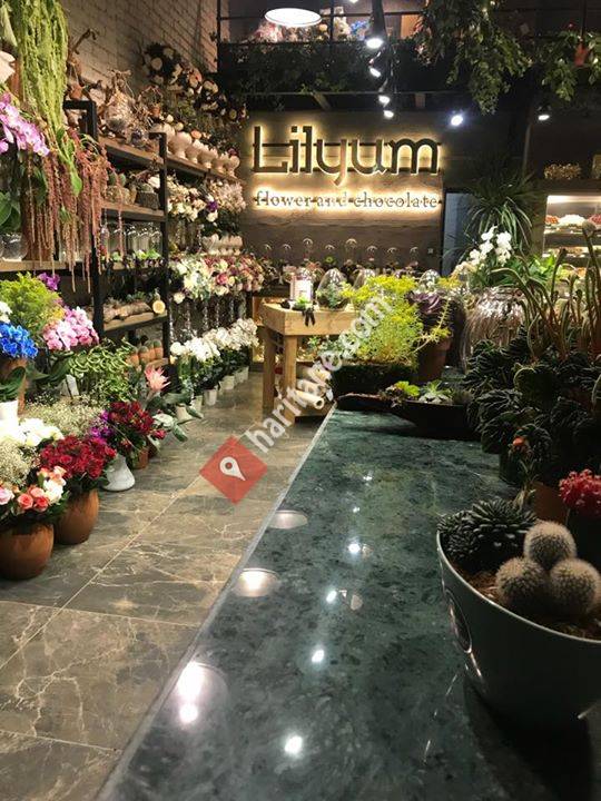 Lilyum flower & chocolate