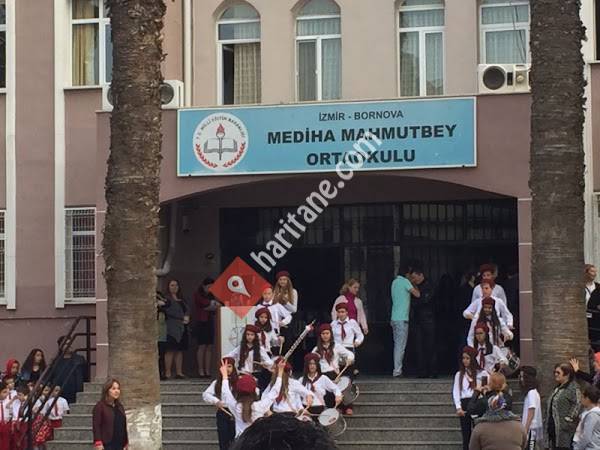 Mediha Mahmut Bey Ortaokulu