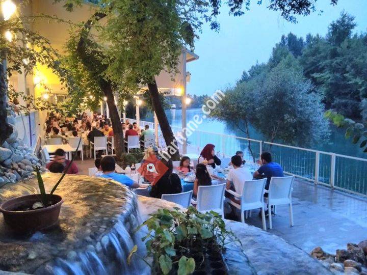 Melas Garden Restaurant cafe bar