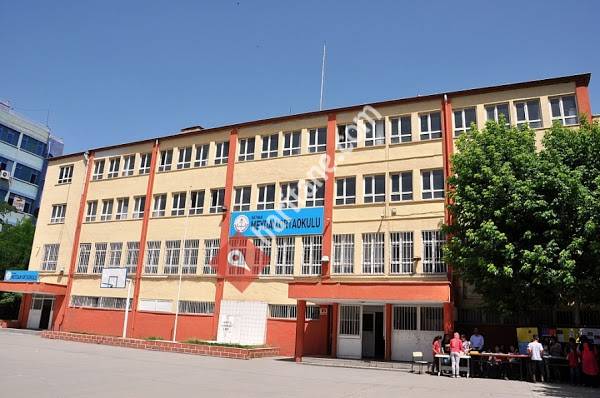 Meydan Ortaokulu