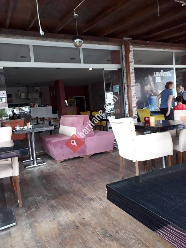 Ortaköy Nargile Cafe Bistro