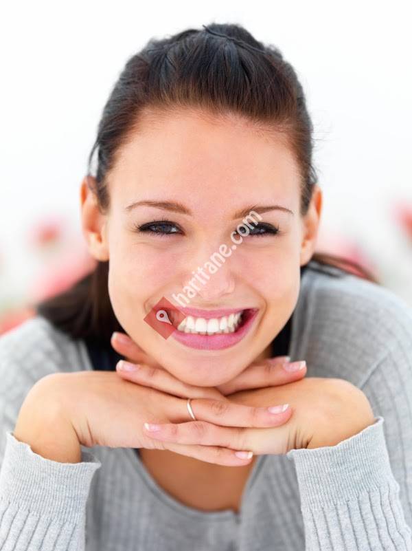 Ortodonti Uzmanı Burçin İpek Kliniği