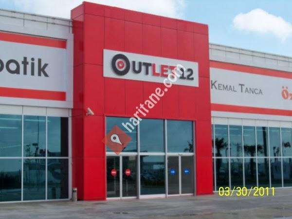 OUTLET 12