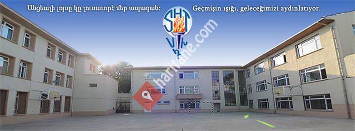 Özel Surp Haç Tıbrevank Ermeni Lisesi