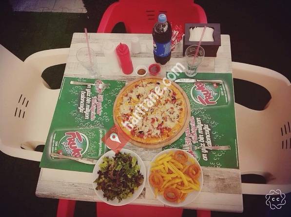 Pizza Center & Cafe'm 2