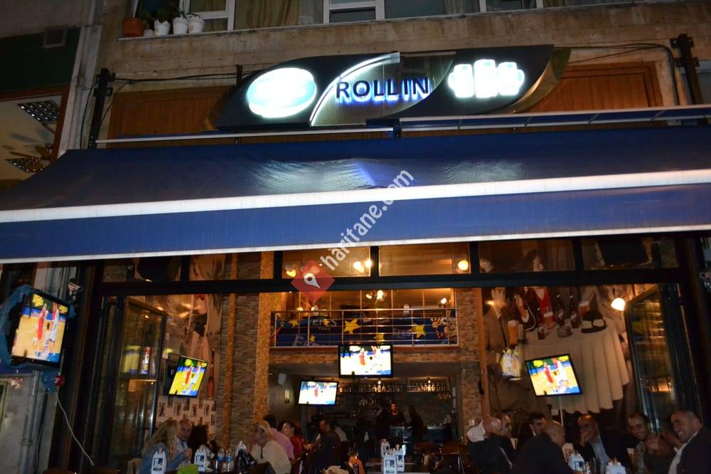 Roll In Cafe & Pub