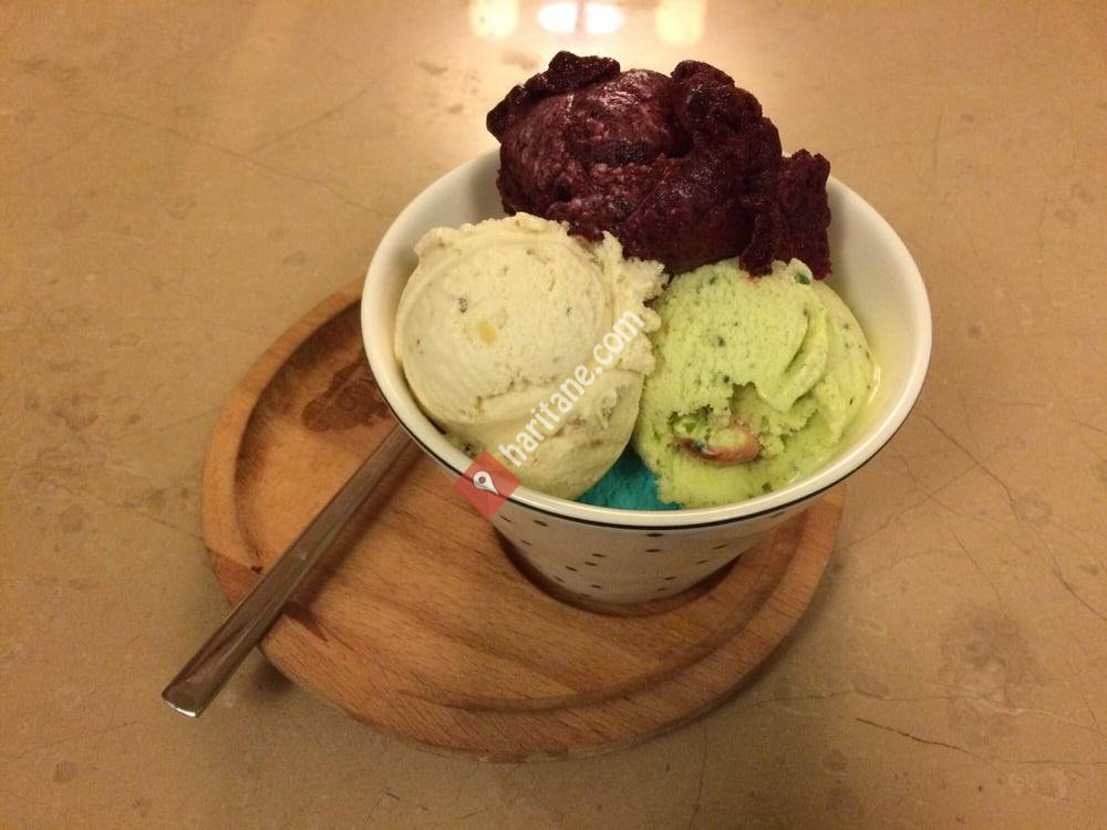 Sago Ice Cream & Cafe