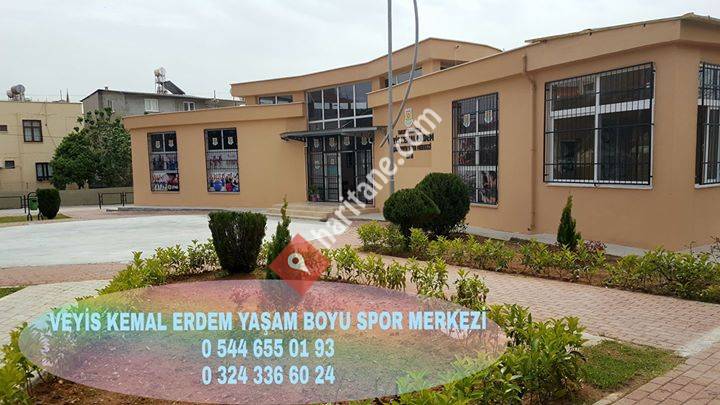 Tarsus Veyis Kemal Erdem Spor salonu