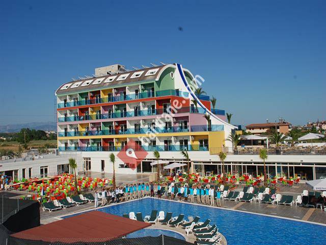 The Colour Hotel Side