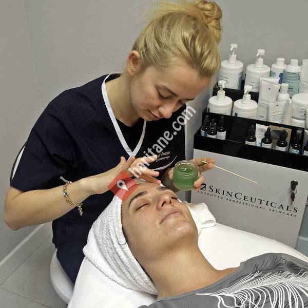 Uzman Dr. Selin Tecimer Dermatoloji ve Deri Hastalıkları Uzmanı, Cildiye, Lazer ve Epilasyon