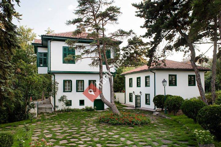 Vehbi Koç ve Ankara Araştırmaları Merkezi (VEKAM)