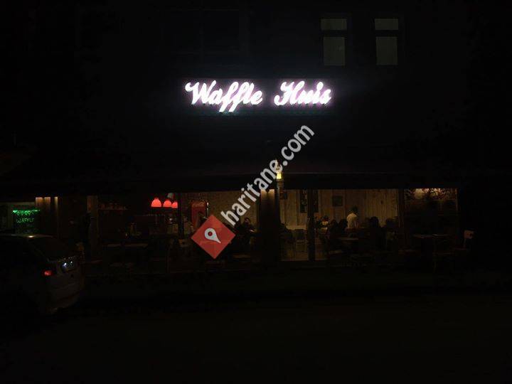 Waffle Huis Cafe & Bistro