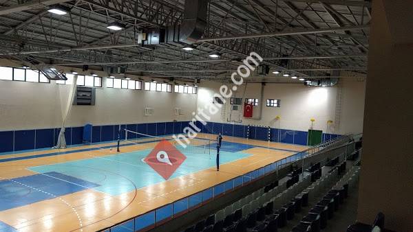 Yıldız Teknik Üniversitesi Kapalı Spor Salonu