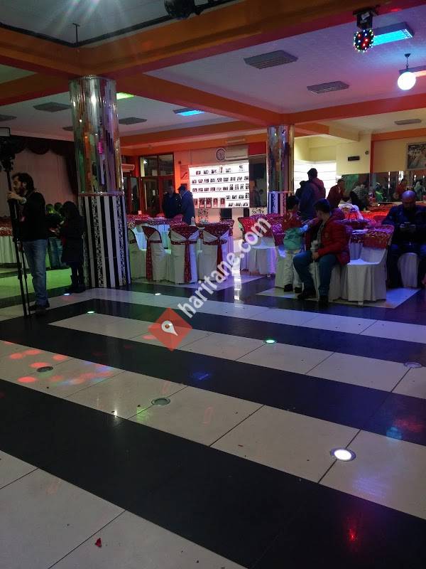 ukrayna party honduraslı erkeklerle tanış