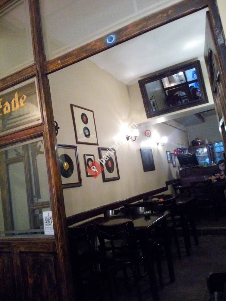 Zade Cafe