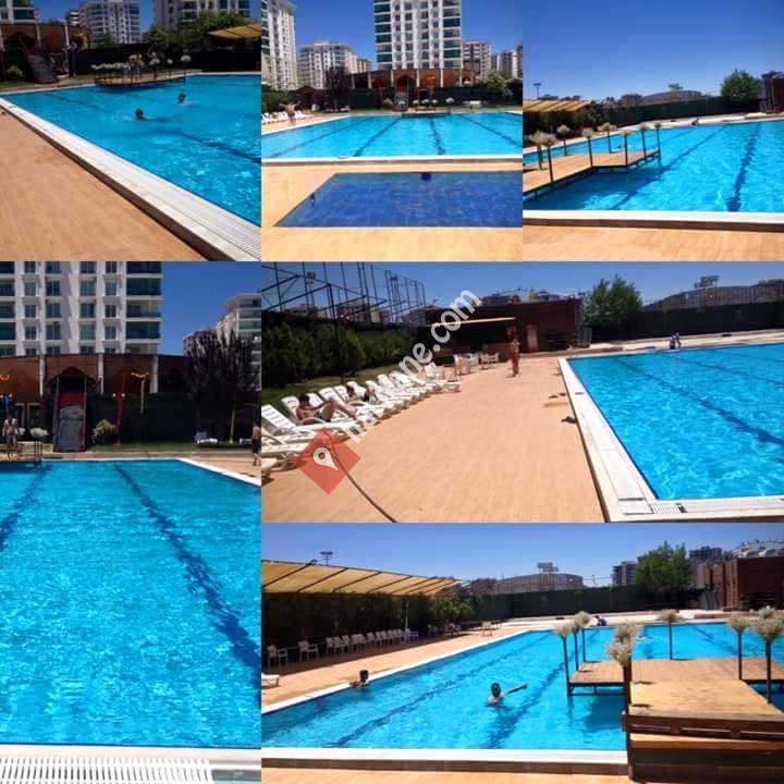 Zeytin Dali Yüzme Havuzu Halı Saha fitness